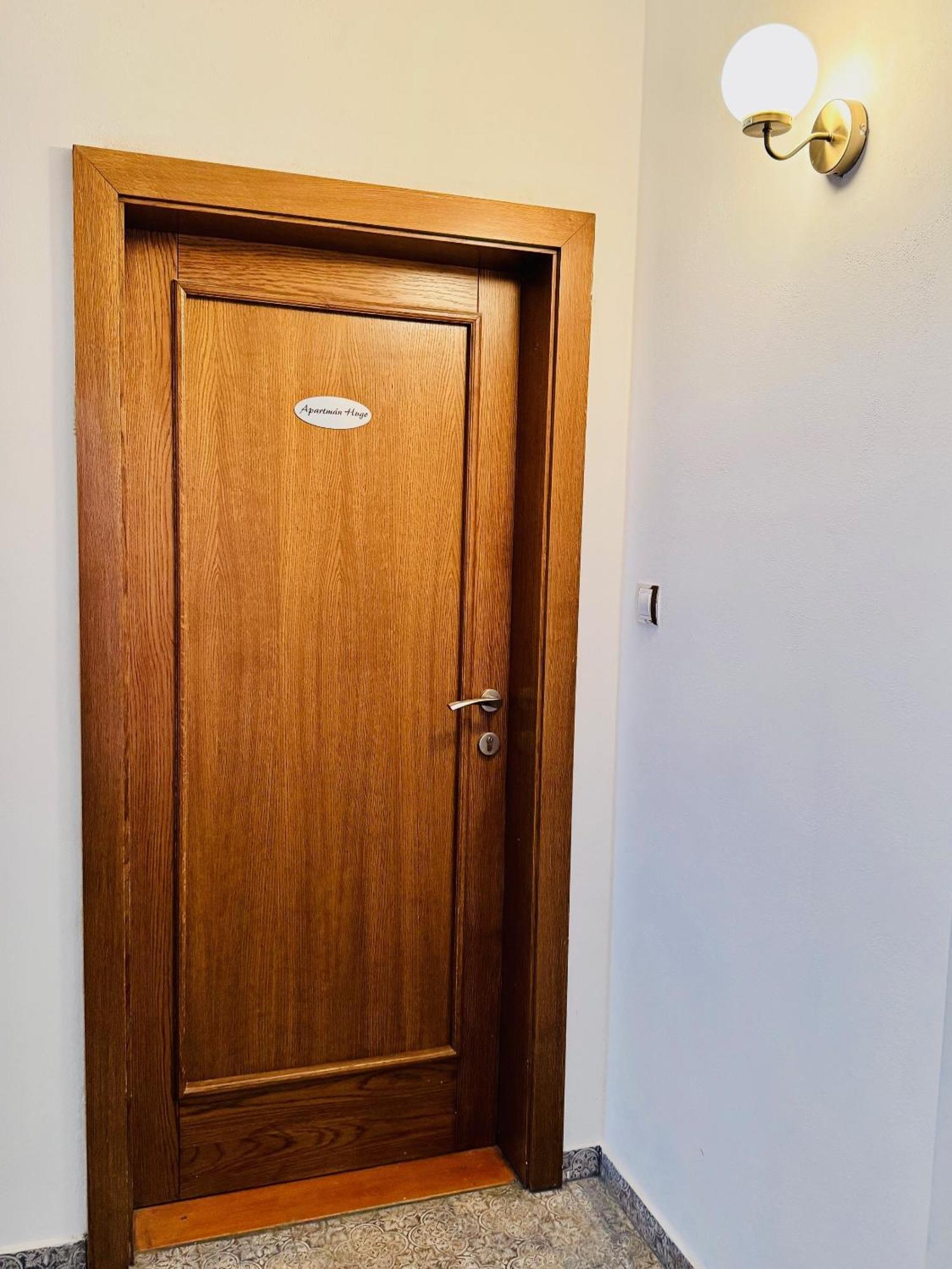 Hugo Apartment Jaroměř